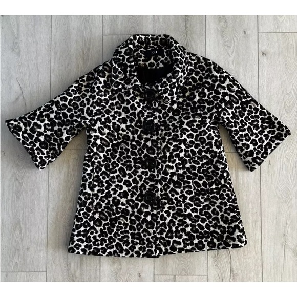 Women’s Forever 21 Leopard Print 3/4 Bell Sleeve Textured Snap Front Coat - Picture 1 of 7